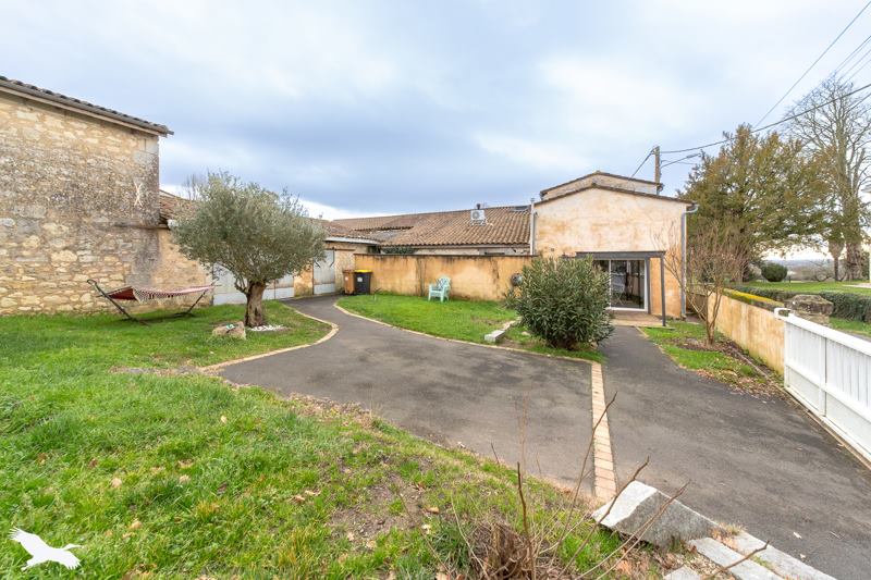 Vente Maison LUGON ET L ILE DU CARNAY - 4 pièces -82 m² - (33240)