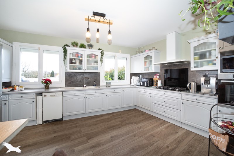 Vente Maison TAURIAC - 5 pièces -142 m² - (33710)