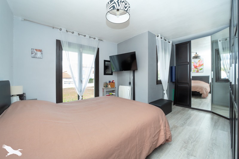 Vente Maison TAURIAC - 5 pièces -142 m² - (33710)