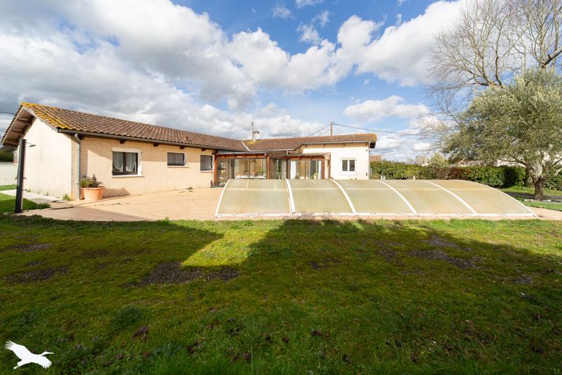 Vente Maison TAURIAC - 5 pièces -142 m² - (33710)