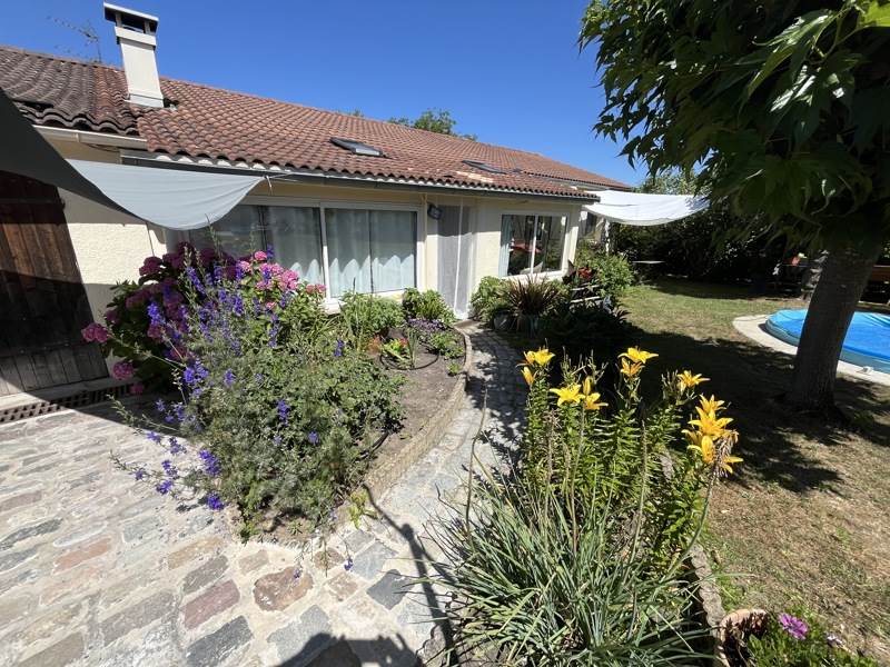 Vente Maison ST LAURENT D ARCE - 4 pièces -137 m² - (33240)