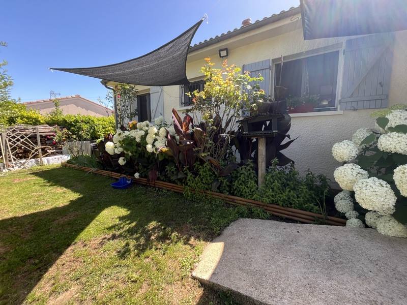 Vente Maison ST LAURENT D ARCE - 4 pièces -137 m² - (33240)