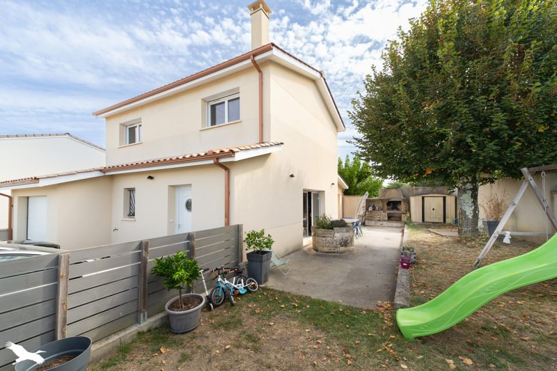 Vente Maison ST ANDRE DE CUBZAC - 5 pièces -132 m² - (33240)