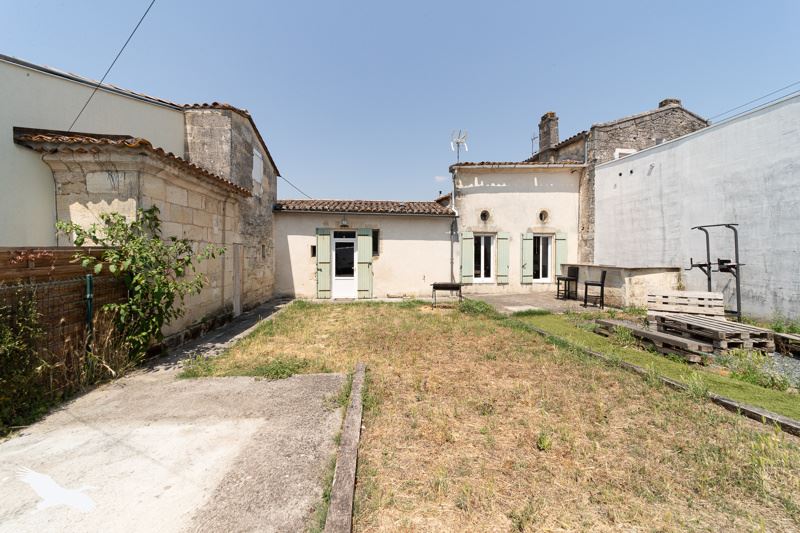 Vente Maison VAL DE VIRVEE - 2 pièces -46 m² - (33240)