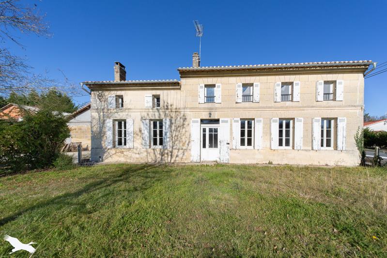 Vente Maison GAURIAGUET - 5 pièces -145 m² - (33240)