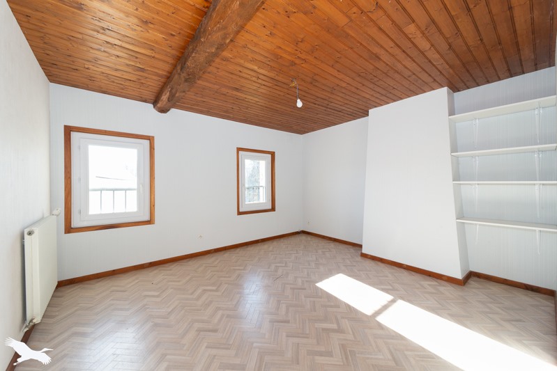 Vente Maison GAURIAGUET - 5 pièces -145 m² - (33240)