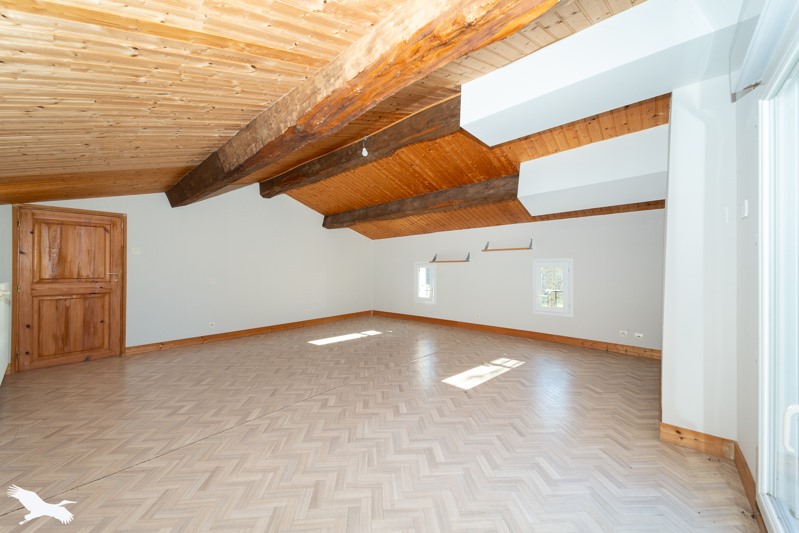 Vente Maison GAURIAGUET - 5 pièces -145 m² - (33240)