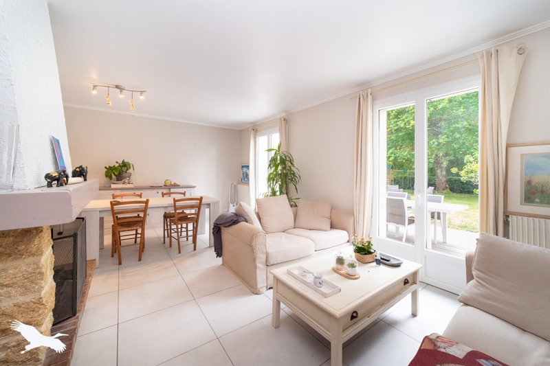 Vente Maison LA LANDE DE FRONSAC - 5 pièces -109 m² - (33240)