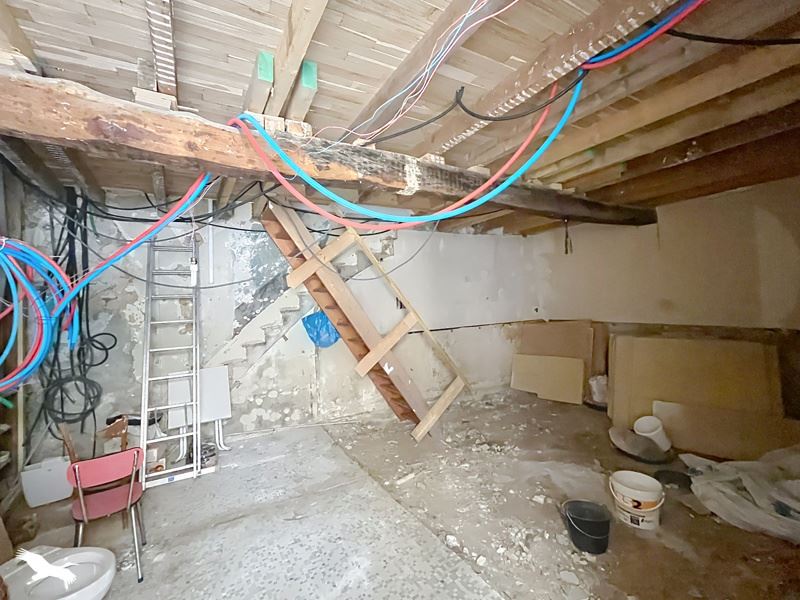 Vente Maison BOURG - 4 pièces -85,7 m² - (33710)