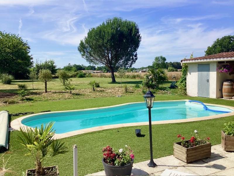 Vente Maison Ménesplet - 4 pièces -166 m² - (24700)