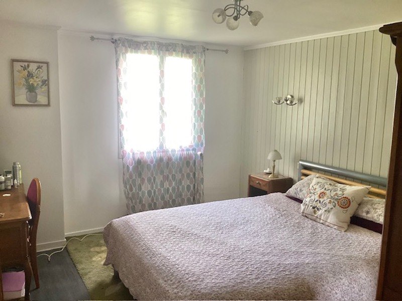 Vente Maison Ménesplet - 4 pièces -166 m² - (24700)