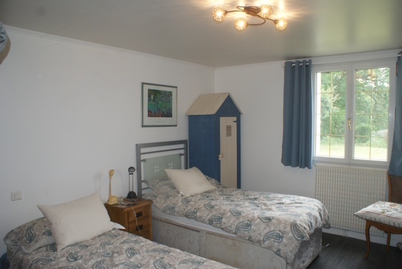 Vente Maison Ménesplet - 4 pièces -166 m² - (24700)