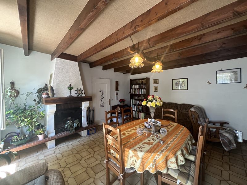 Vente Maison LE PIZOU - 4 pièces -157 m² - (24700)