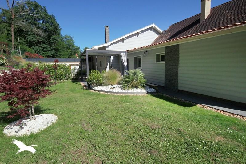 Vente Maison MONTPON MENESTEROL - 6 pièces -188 m² - (24700)