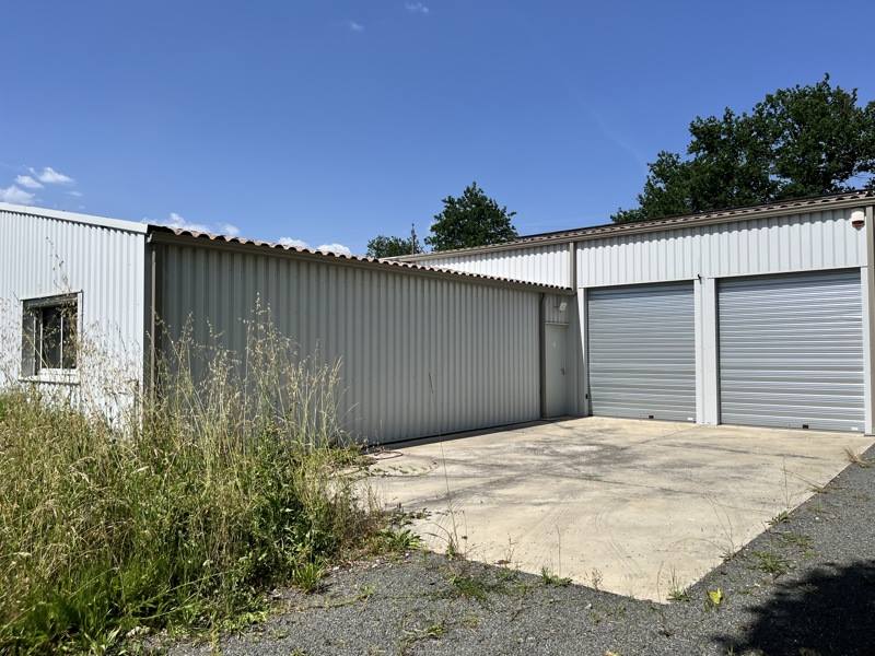 Vente Immeuble MENESPLET - -  164 m² - (24700)