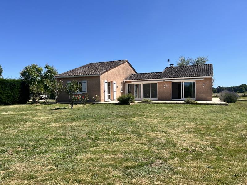 Vente Maison MENESPLET - 4 pièces -133 m² - (24700)
