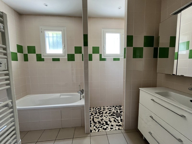 Vente Maison MONTPON MENESTEROL - 6 pièces -197 m² - (24700)