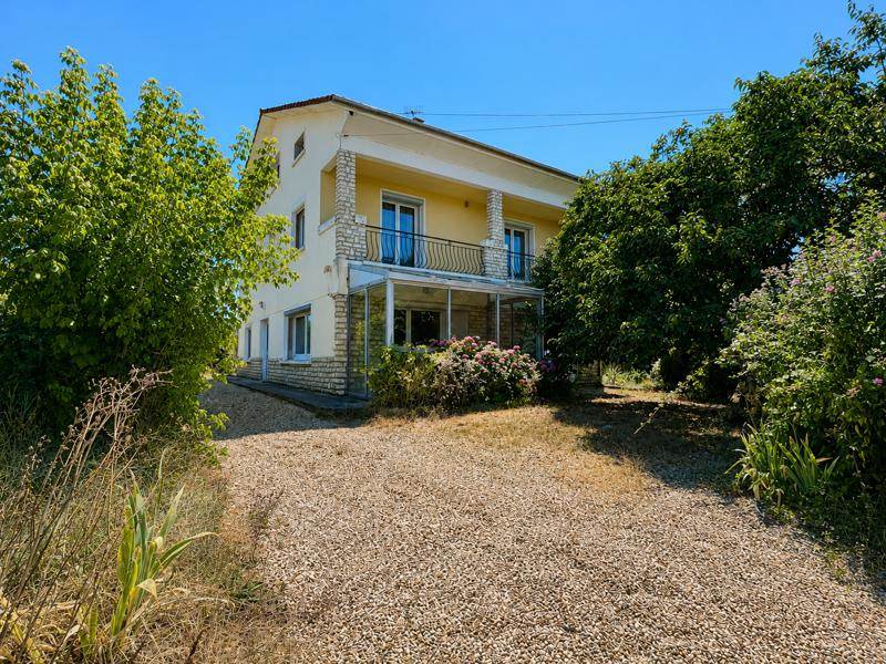 Maison 6 pièces 197 m² · à Montpon-Ménestérol · 197 m² · 171 359 €