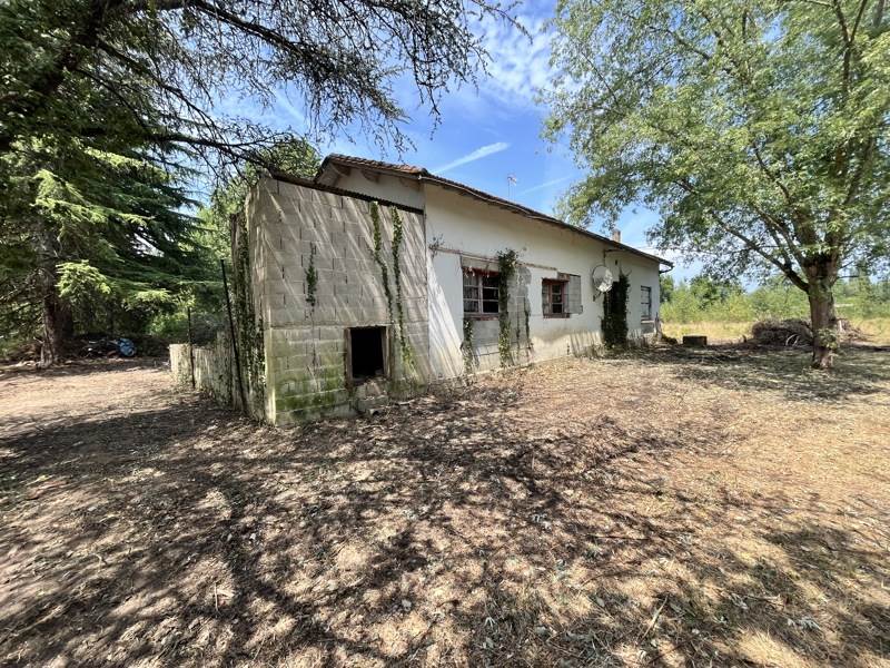Maison 8 pièces 120 m² · à Montpon-Ménestérol · 120 m² · 56 992 €