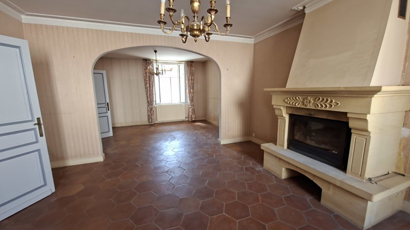 Vente Maison Villefranche-de-Lonchat - 9 pièces -330 m² - (24610)