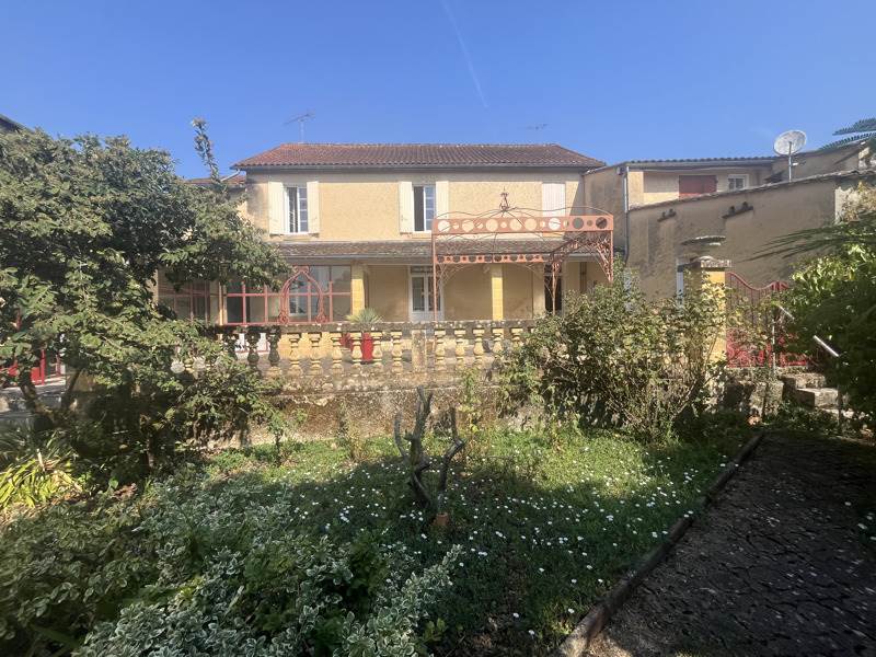 Vente Maison Villefranche-de-Lonchat - 9 pièces -330 m² - (24610)