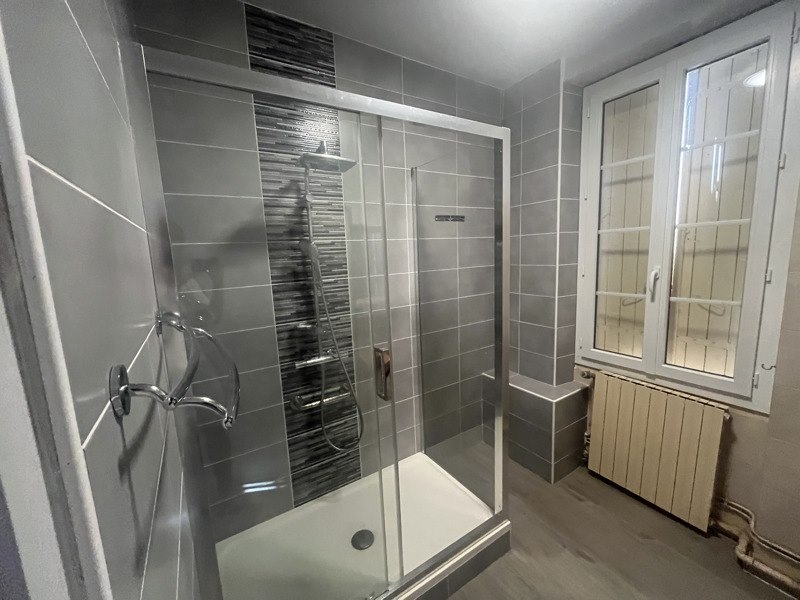 Vente Maison Villefranche-de-Lonchat - 11 pièces -269 m² - (24610)