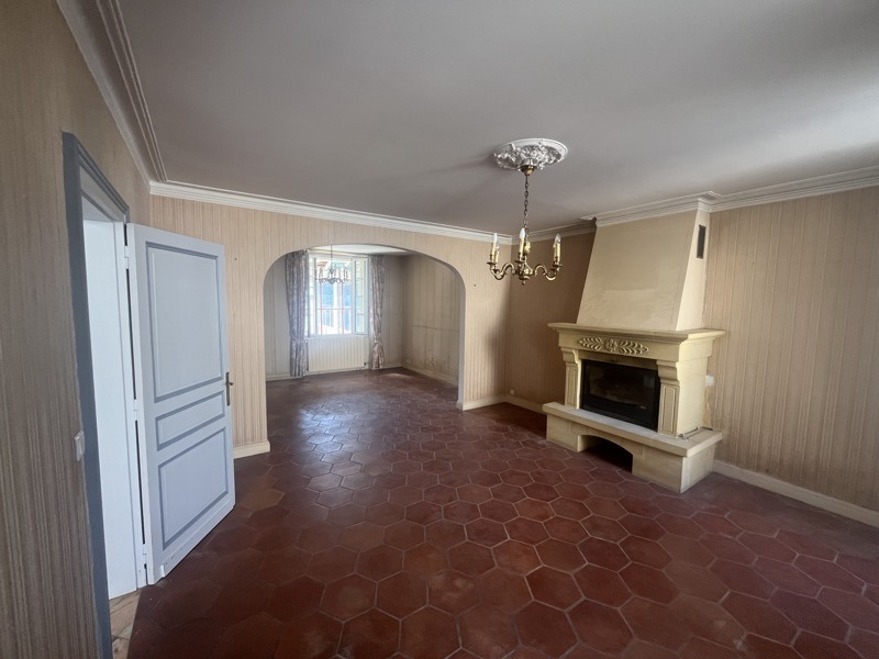 Vente Maison Villefranche-de-Lonchat - 11 pièces -269 m² - (24610)