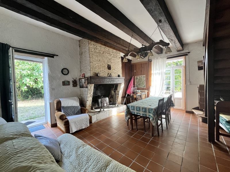 Vente Maison La Jemaye-Ponteyraud - 4 pièces -117 m² - (24410)