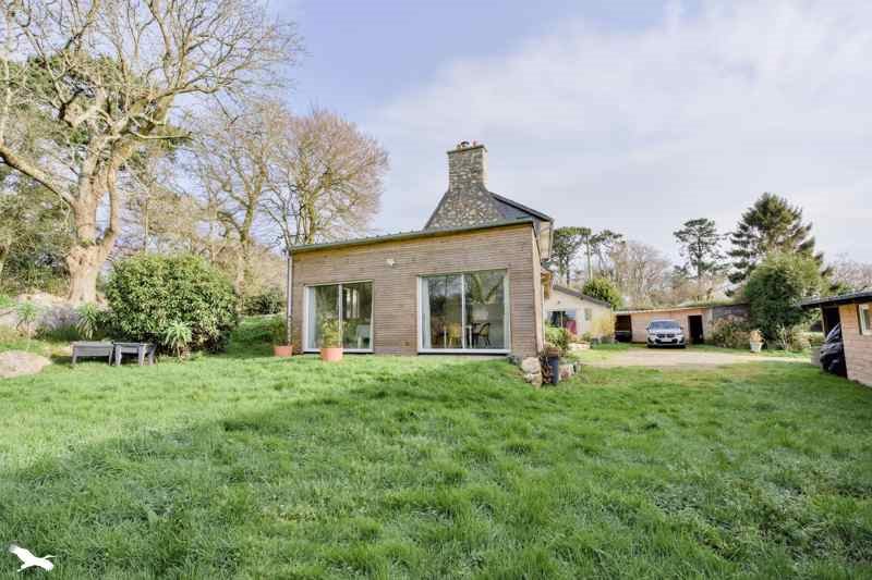 Vente Maison PLOUGASTEL DAOULAS - 7 pièces -174 m² - (29470)