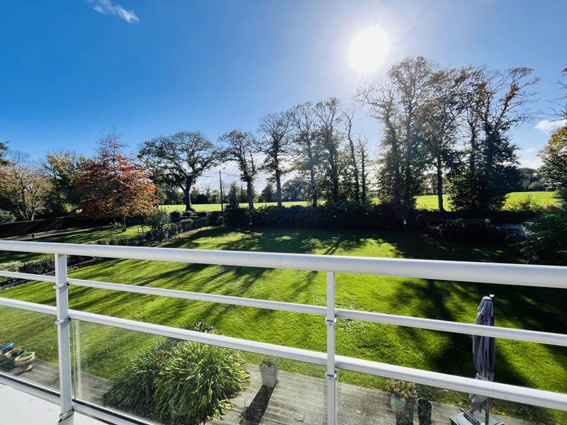 Vente Maison TREMEVEN - 6 pièces -143 m² - (29300)