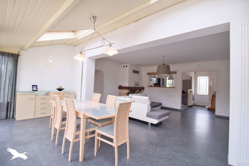 Vente Maison TREMEVEN - 7 pièces -152 m² - (29300)