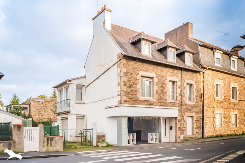 Vente Maison LANNION - 6 pièces -202 m² - (22300)