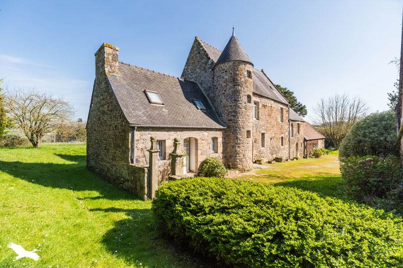 Vente Maison PLOUBEZRE - 7 pièces -145 m² - (22300)