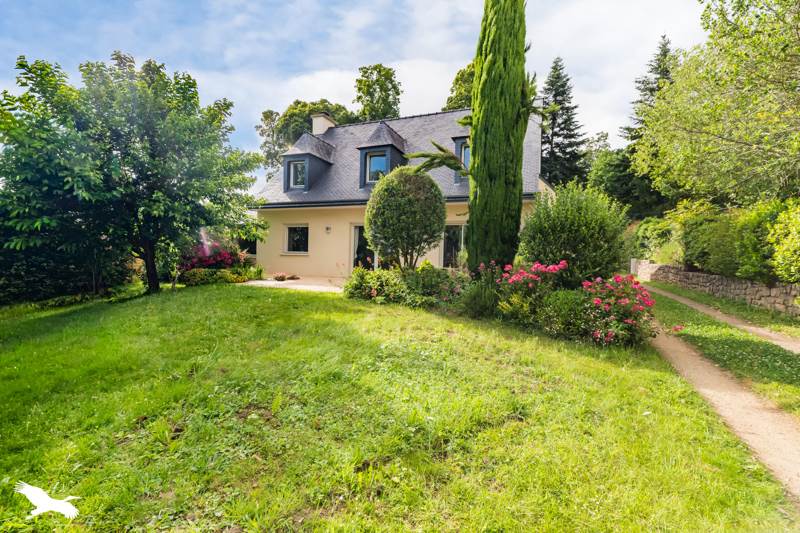 Vente Maison LANNION - 11 pièces -179 m² - (22300)