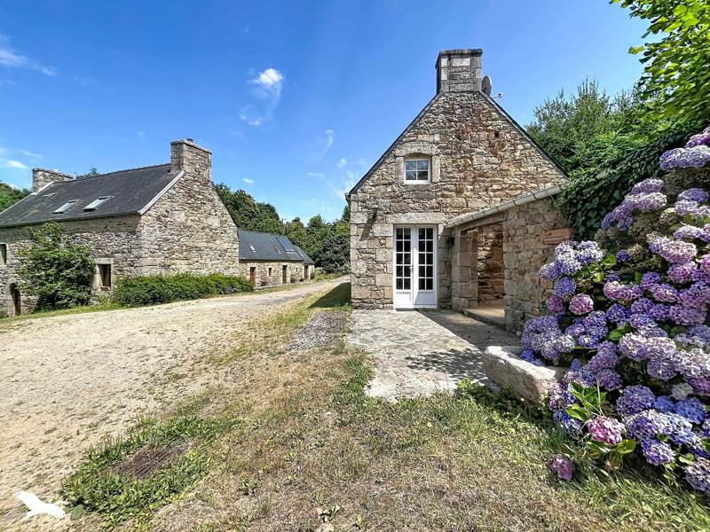 Vente Maison PLOULEC H - 8 pièces -216 m² - (22300)