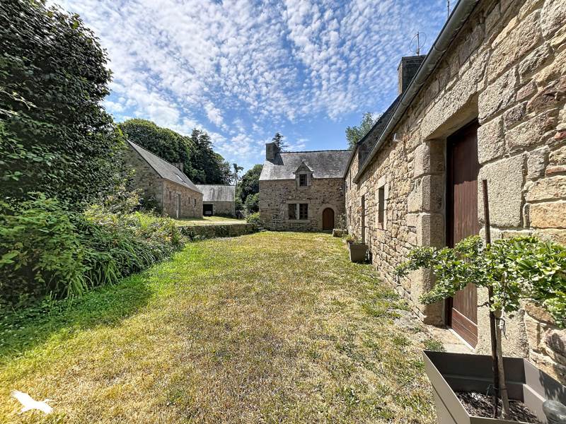 Vente Maison PLOULEC H - 8 pièces -216 m² - (22300)