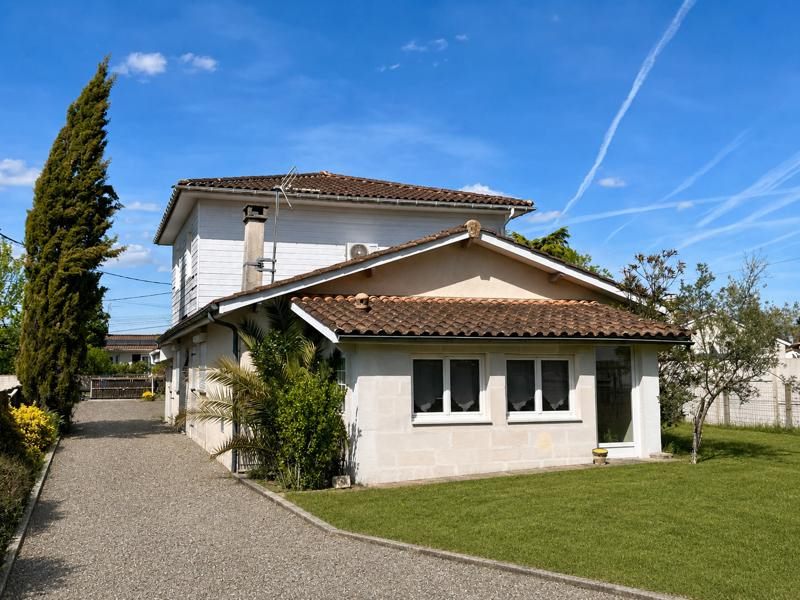 Vente Maison ST MEDARD EN JALLES - 8 pièces -180 m² - (33160)