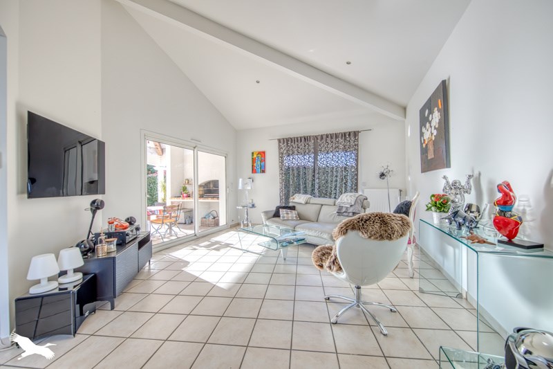 Vente Maison ST MEDARD EN JALLES - 6 pièces -199 m² - (33160)