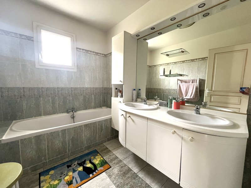 Vente Maison ST MEDARD EN JALLES - 5 pièces -107 m² - (33160)