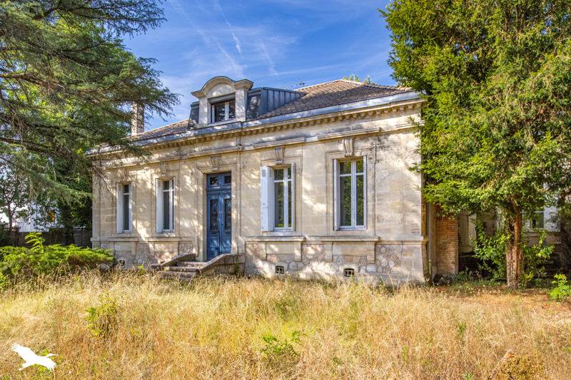 Vente Maison ST MEDARD EN JALLES - 8 pièces -222 m² - (33160)