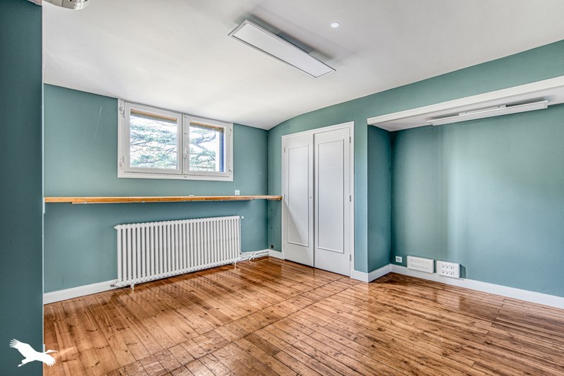 Vente Maison ST MEDARD EN JALLES - 8 pièces -222 m² - (33160)