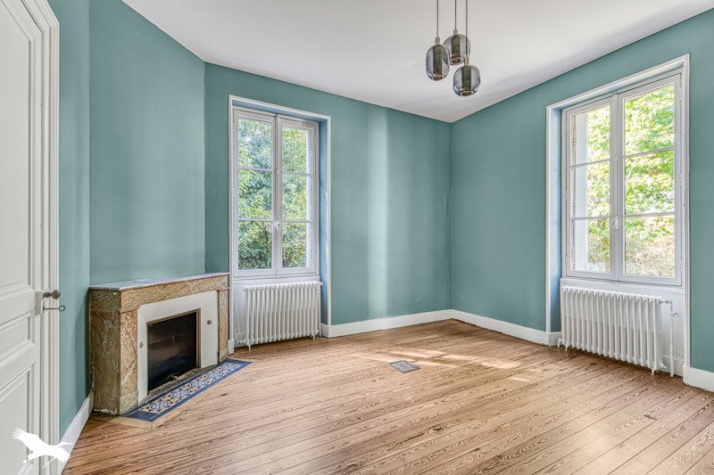 Vente Maison ST MEDARD EN JALLES - 8 pièces -222 m² - (33160)