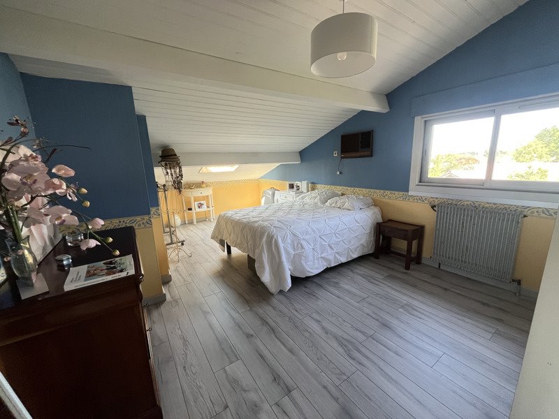 Vente Maison ST MEDARD EN JALLES - 6 pièces -140 m² - (33160)