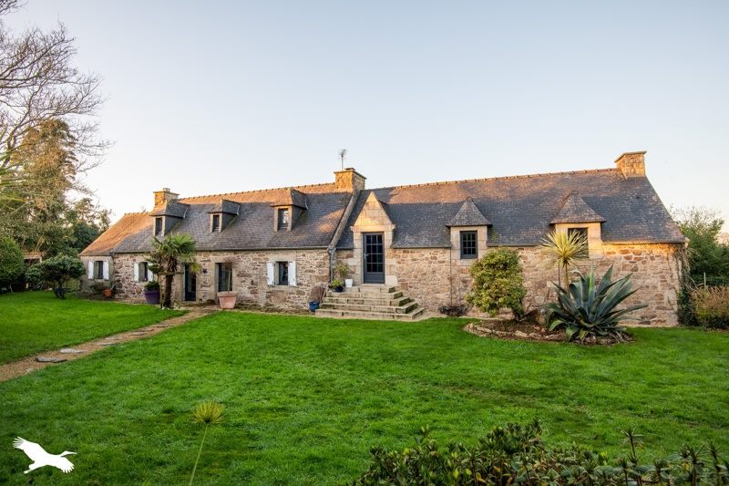 Vente Maison PLOUGOURVEST - 6 pièces -173 m² - (29400)