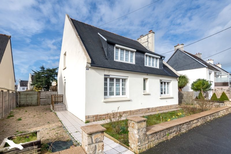 Vente Maison LANDIVISIAU - 6 pièces -152 m² - (29400)