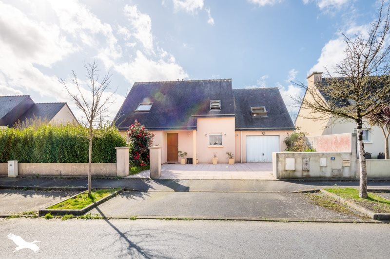 Vente Maison LANDIVISIAU - 7 pièces -125 m² - (29400)