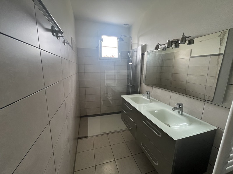 Vente Maison LANDIVISIAU - 4 pièces -73 m² - (29400)