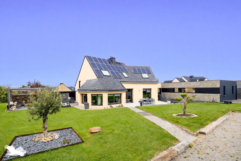 Vente Maison PLOUNEVENTER - 7 pièces -156 m² - (29400)