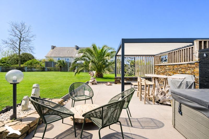 Vente Maison PLOUNEVENTER - 7 pièces -156 m² - (29400)