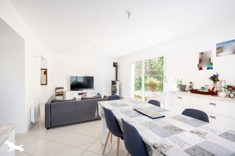 Vente Maison LAMPAUL GUIMILIAU - 7 pièces -136 m² - (29400)